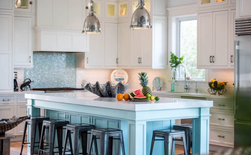 29+ Beautiful Beach Style Kitchen Designs Ideas For Your Beach House or Villa