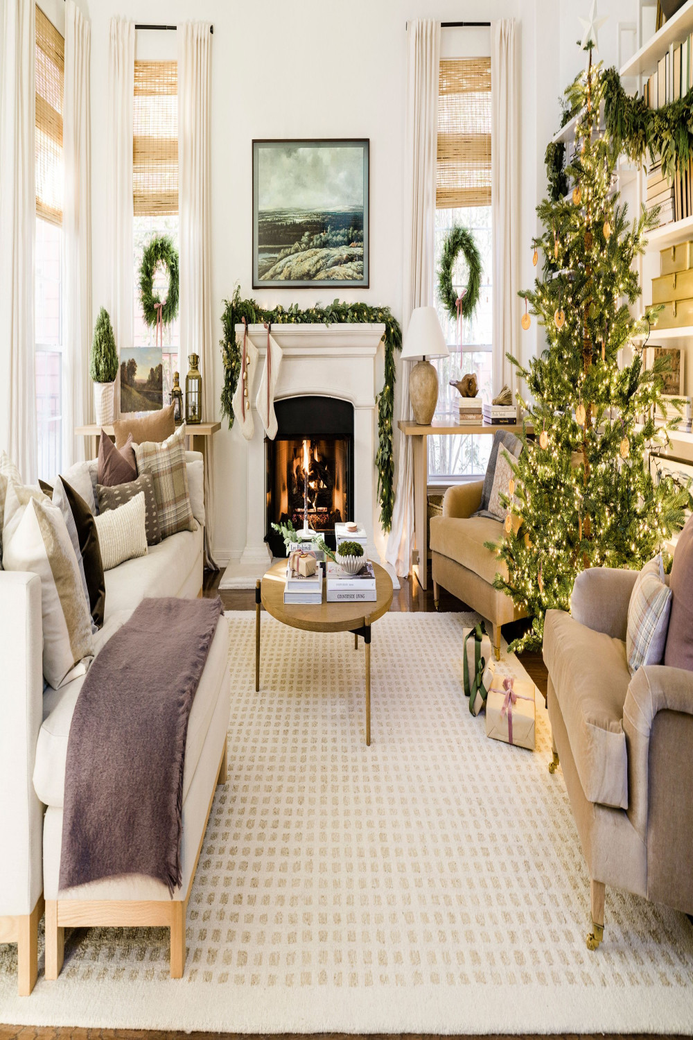 + Best Christmas Living Room Decor Ideas - Holiday Decorating