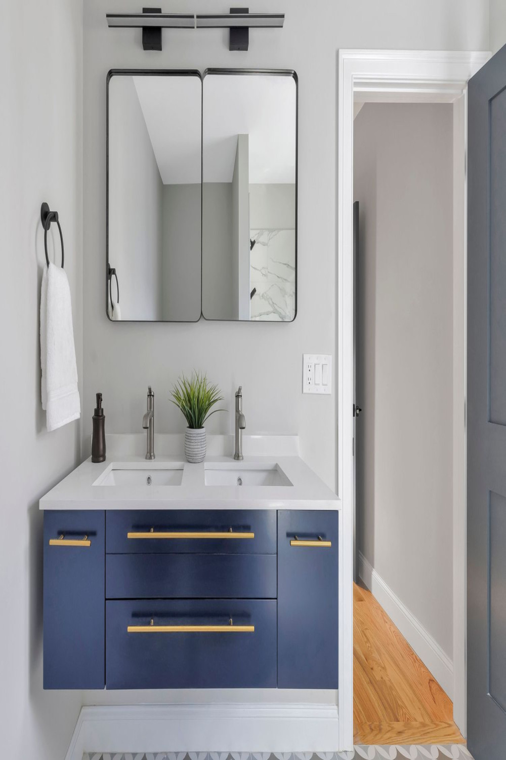 Double Vanity Bathroom Ideas We Love