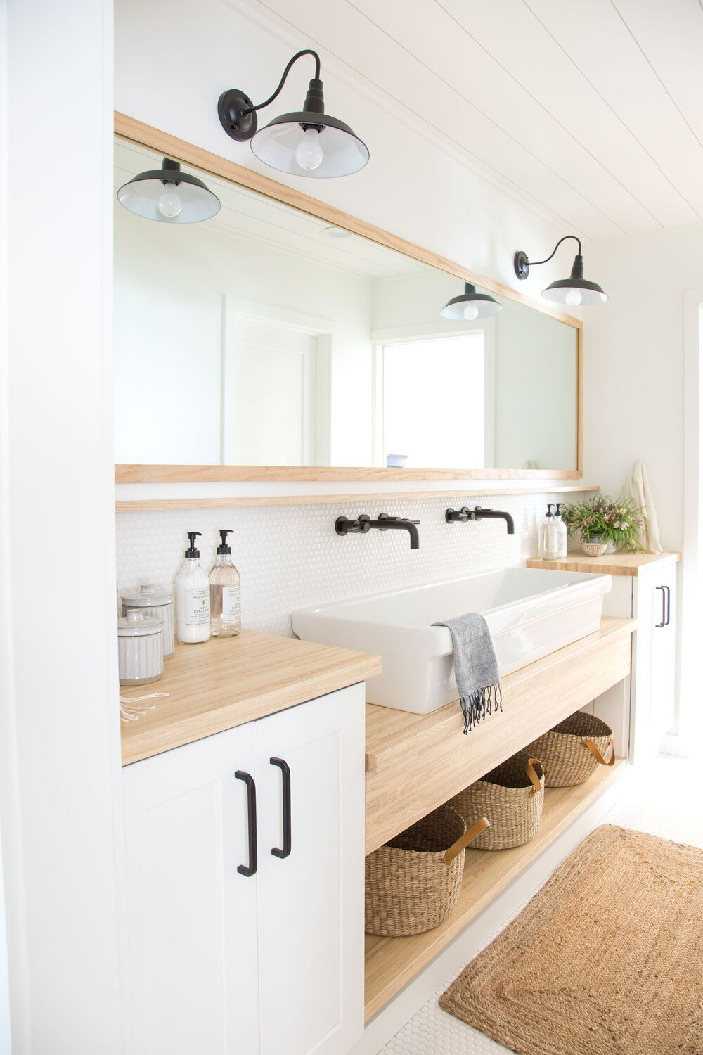 Double Vanity Ideas to Try in Your Bathroom