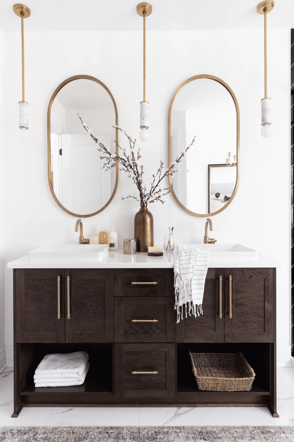 Double Vanity Ideas to Try in Your Bathroom