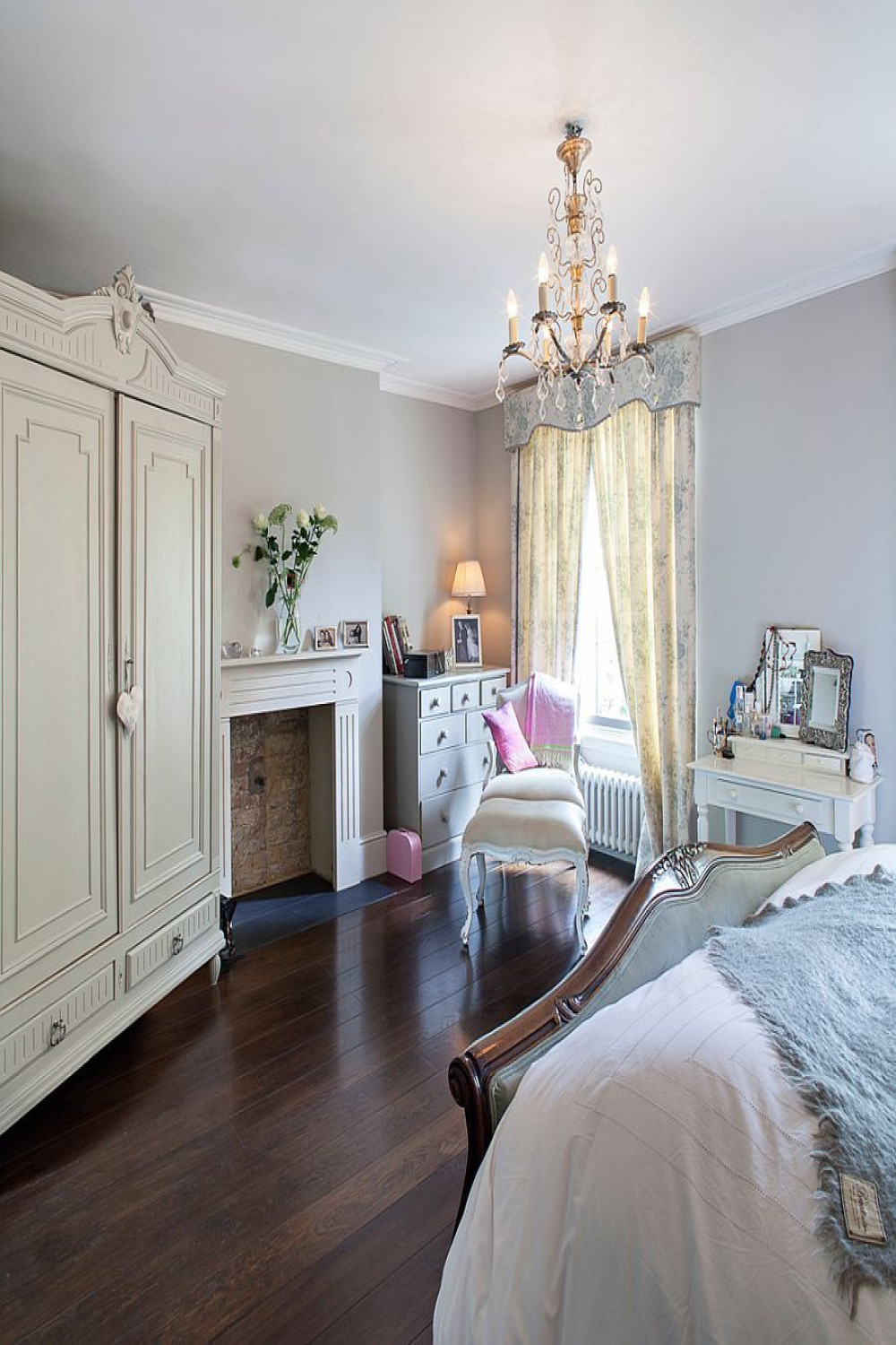Victorian Bedrooms Ranging from Classic to Modern  Victorian