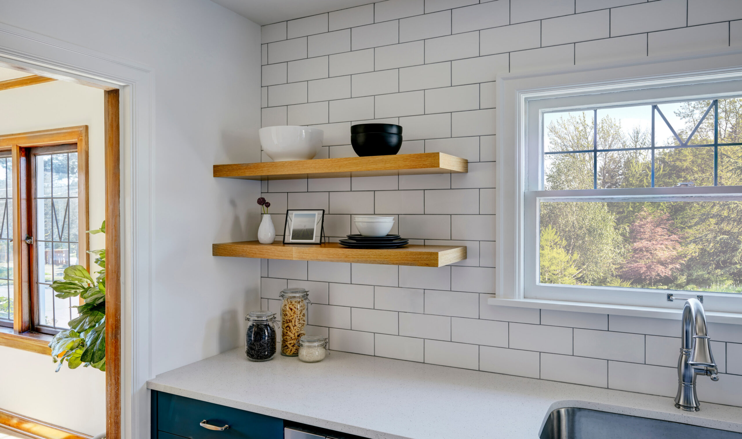 Are Kitchen Floating Shelves A Good Idea?  Oak