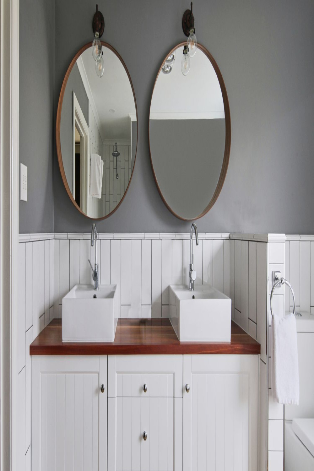 Bathroom Mirror Ideas That Will Dress Up Your Space