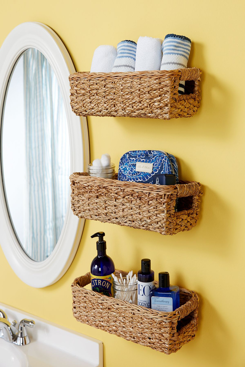 Bathroom Towel Storage Ideas That Are Pretty and Practical