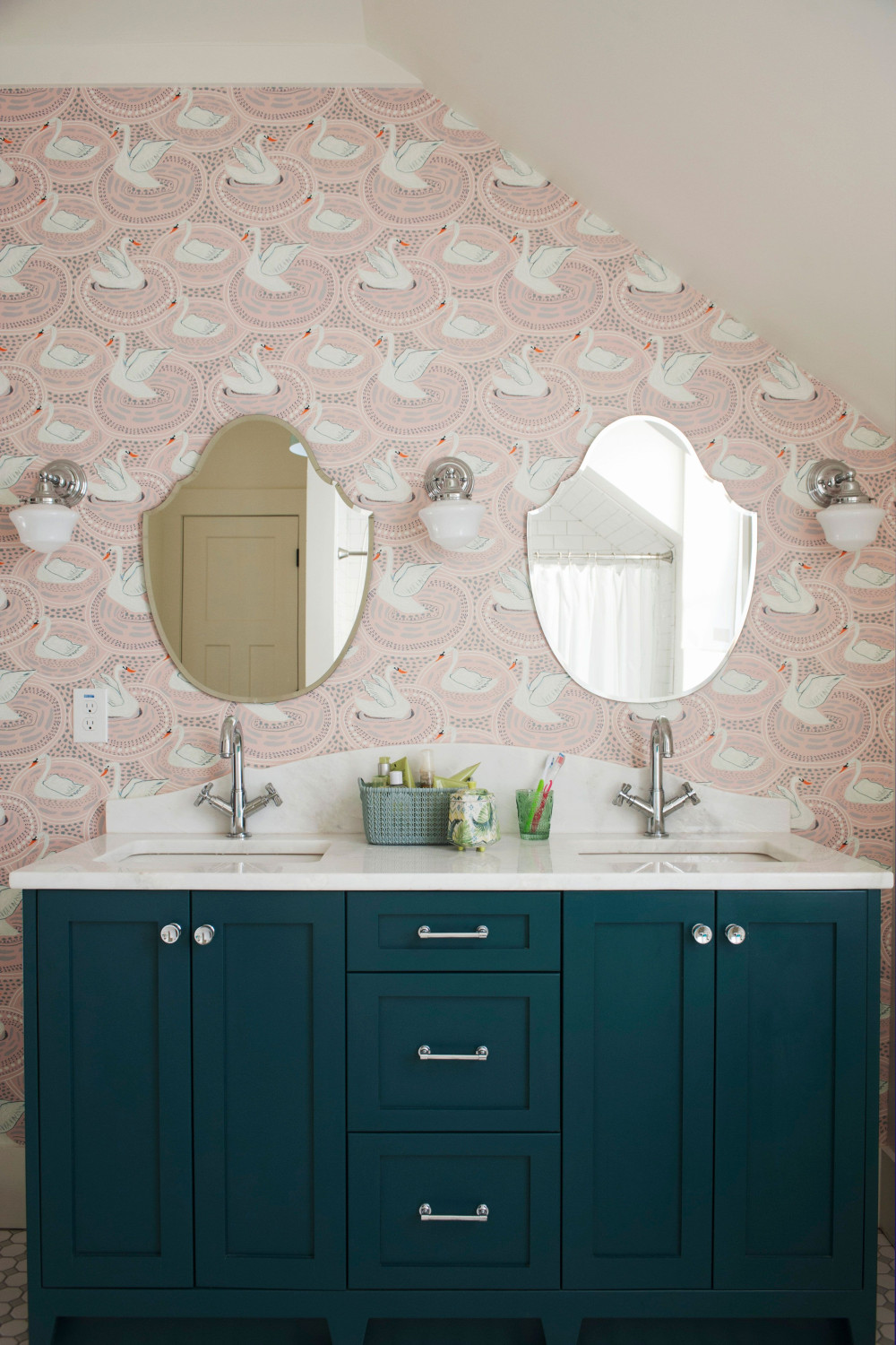 Bathroom Wallpaper Ideas That Add Pattern and Color to Your Space