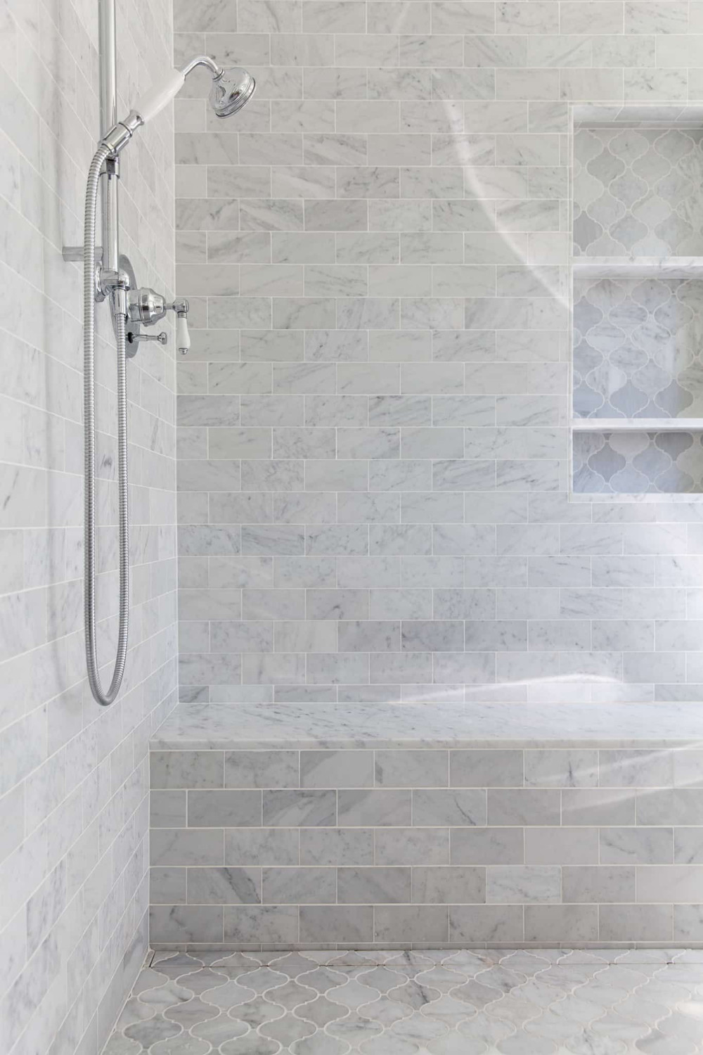 Best Grey Tile Bathroom Ideas to Try