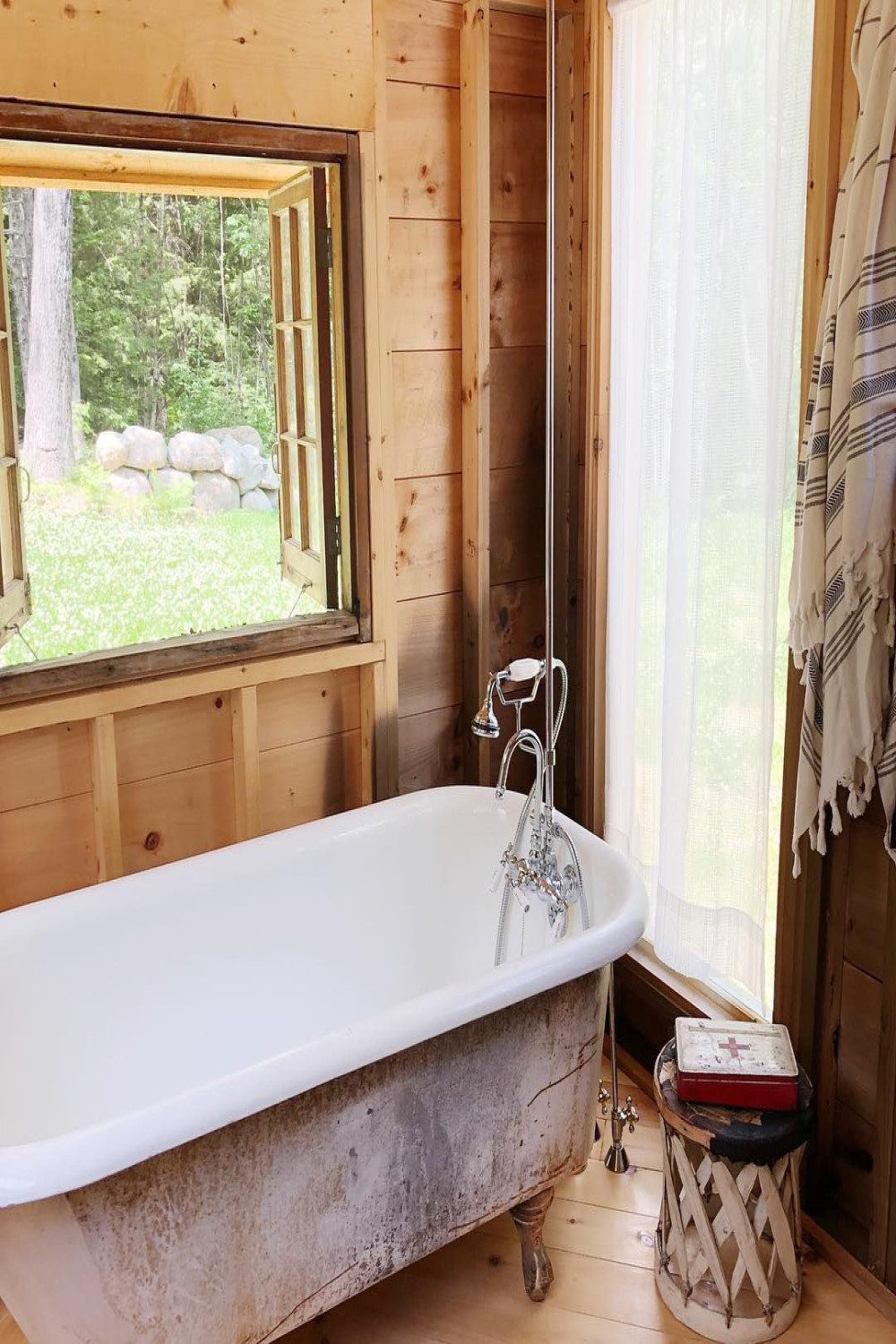 Best Rustic Bathroom Design Ideas to Try at Home