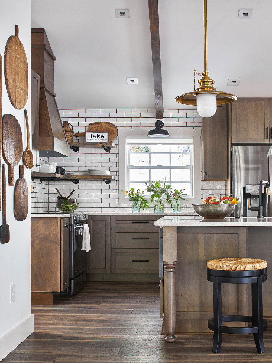 + Farmhouse Kitchen Backsplash Ideas  Design Tips & Pictures