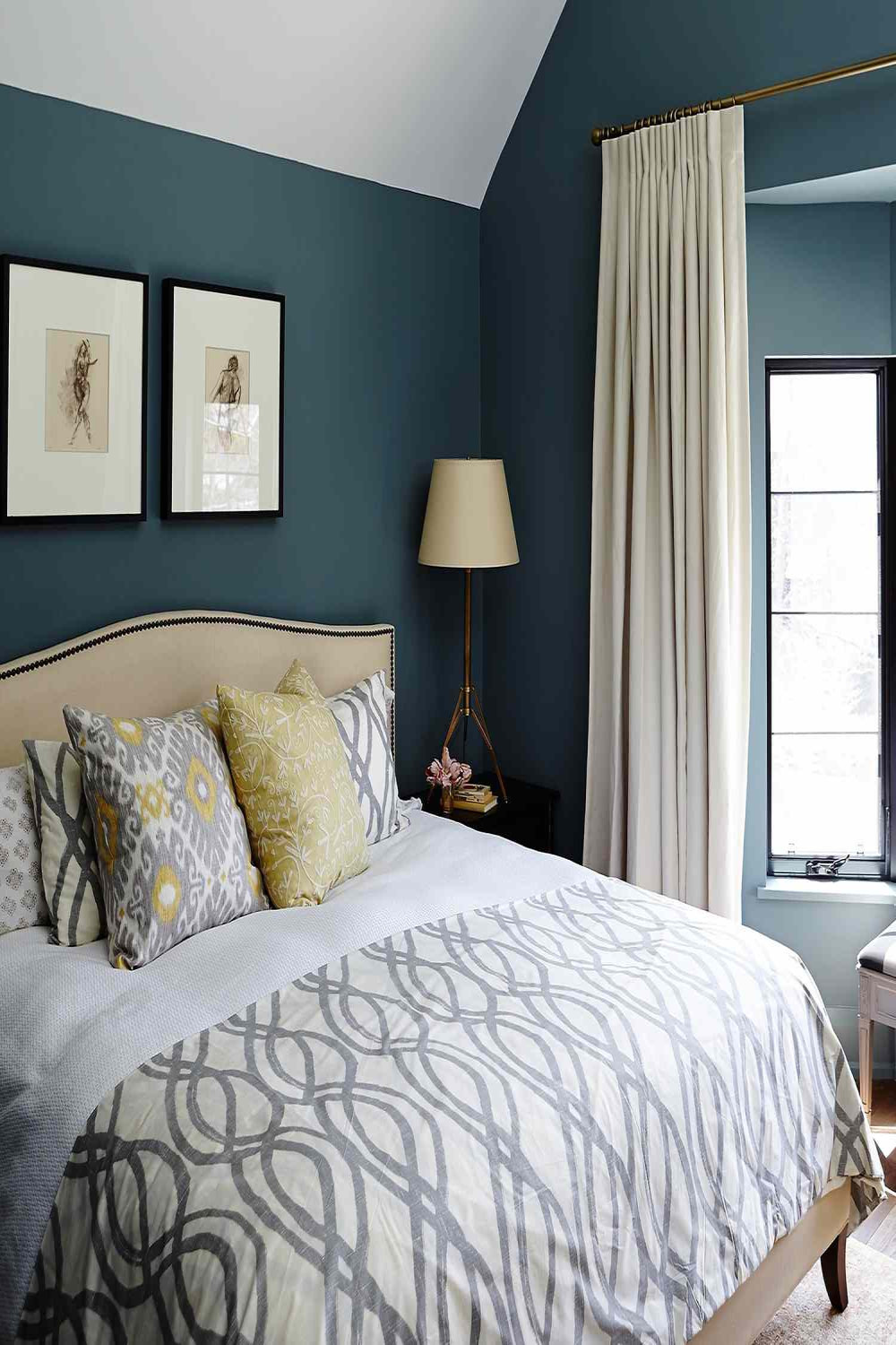 10 Small Bedroom Paint Ideas For A Cozy And Chic Space – Joseph Bosco ...