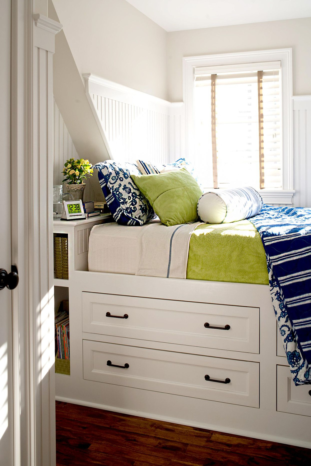 Genius Ways to Store More in Your Small Bedroom