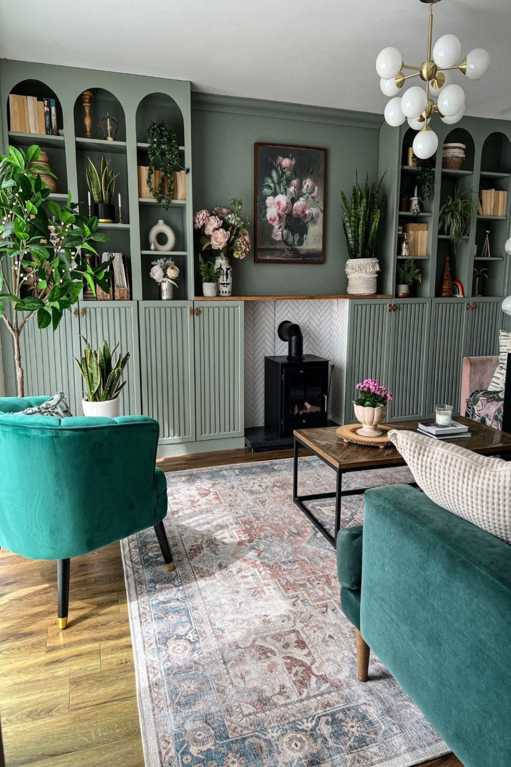 Inviting Dark Green Living Room Ideas to Create a Cosy Space