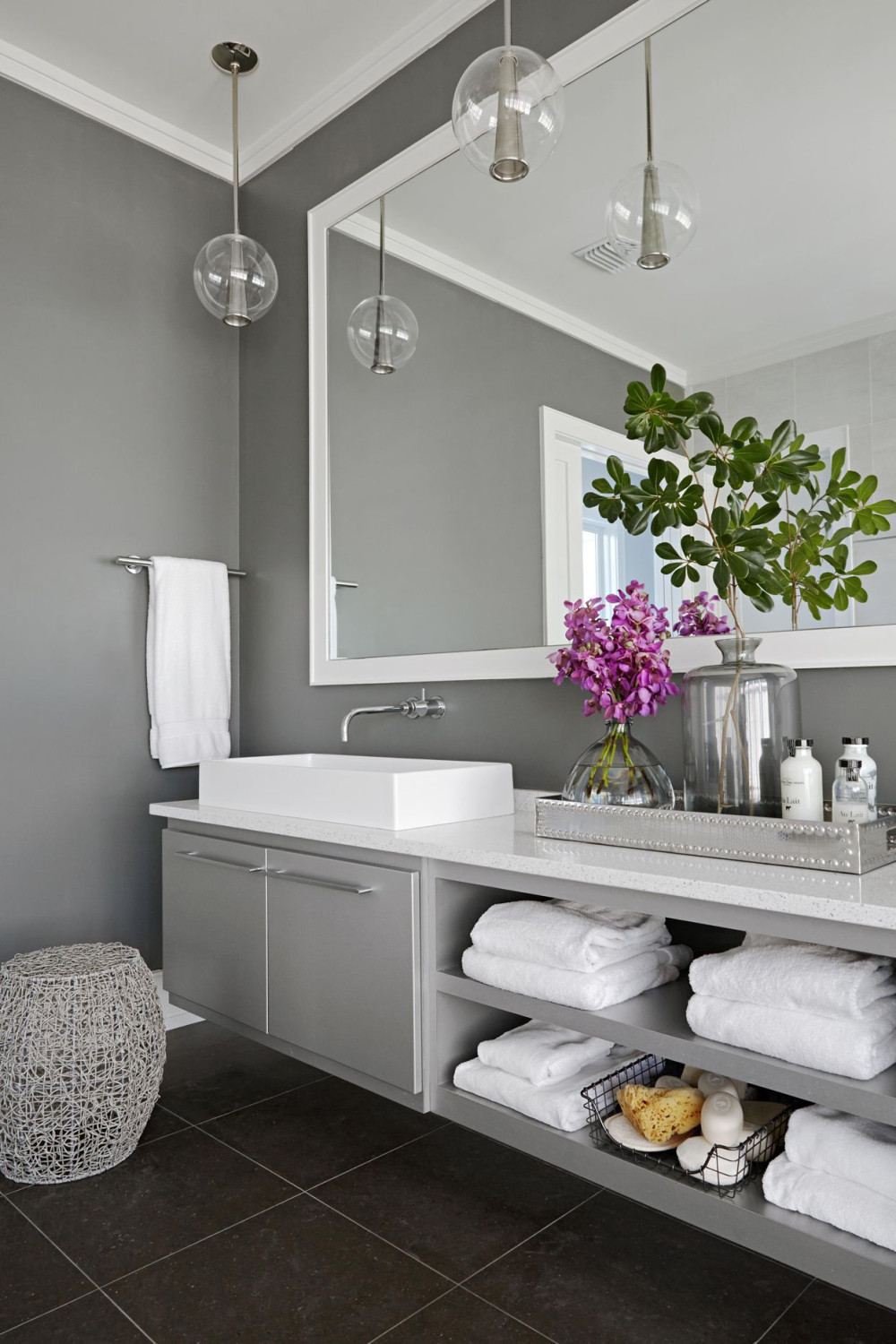 Modern Minimalist Bathroom Ideas for a Clean, Updated Look