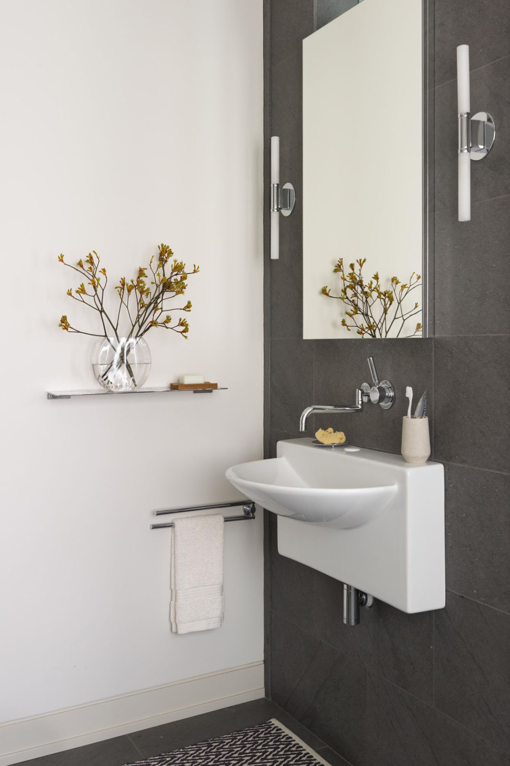 Modern Minimalist Bathroom Ideas for a Clean, Updated Look