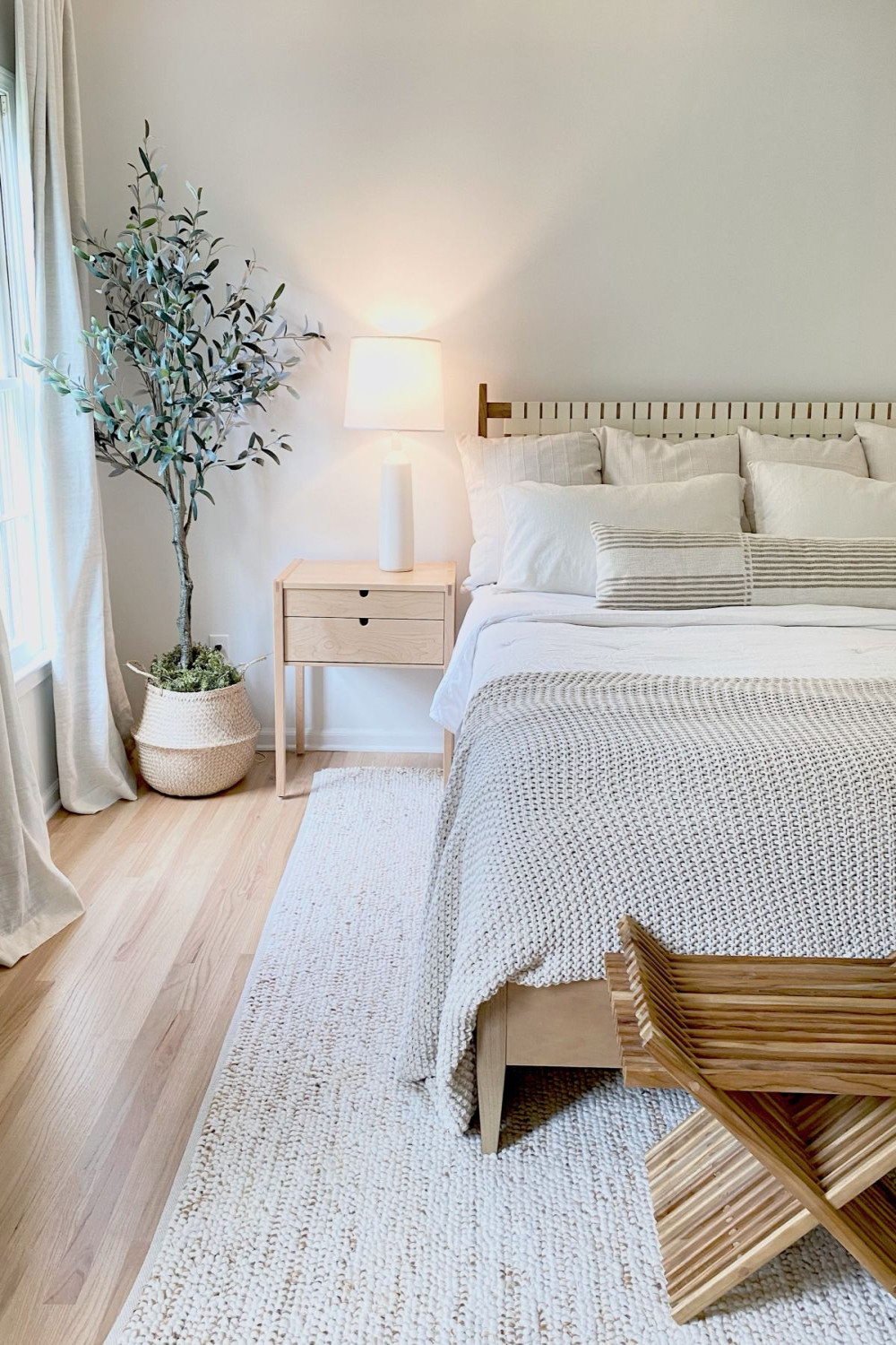 Scandinavian Bedroom Design Options to Help You Get Cozy